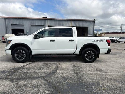 2023 Nissan Titan 4x4 Crew Cab PRO-4X