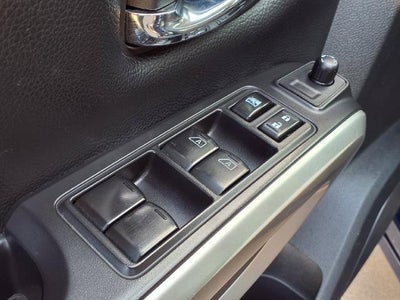 2022 Nissan Titan 4x2 Crew Cab SV