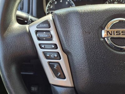 2022 Nissan Titan 4x2 Crew Cab SV