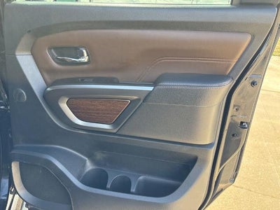2016 Nissan Titan XD 4WD Crew Cab Platinum Reserve Diesel