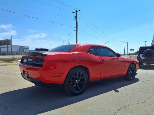 2021 Dodge Challenger SXT RWD