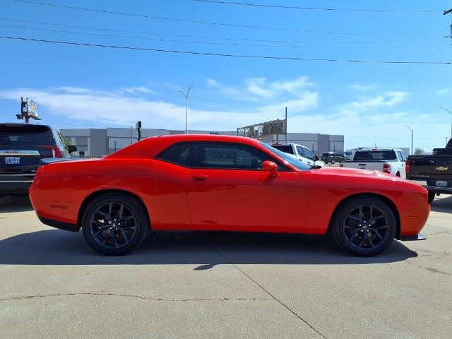 2021 Dodge Challenger SXT RWD