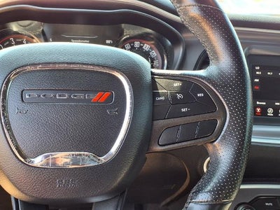 2021 Dodge Challenger SXT RWD