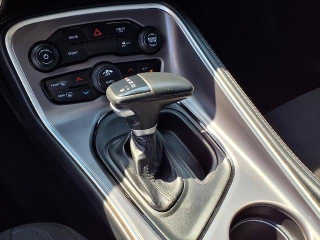2021 Dodge Challenger SXT RWD