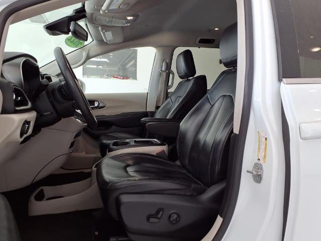 2022 Chrysler Pacifica Touring L FWD