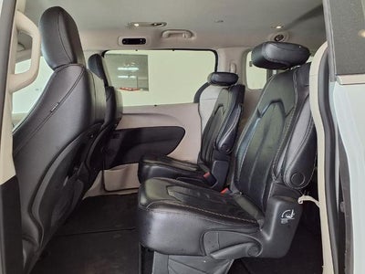 2022 Chrysler Pacifica Touring L FWD