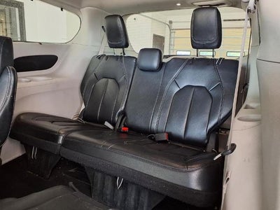 2022 Chrysler Pacifica Touring L FWD