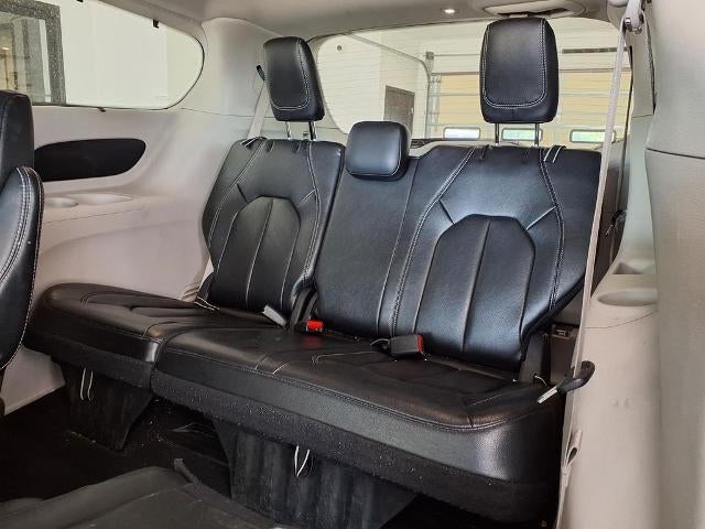 2022 Chrysler Pacifica Touring L FWD
