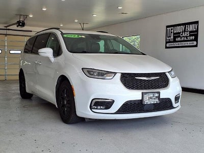 2022 Chrysler Pacifica Touring L FWD