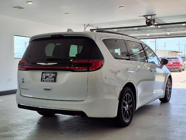 2022 Chrysler Pacifica Touring L FWD