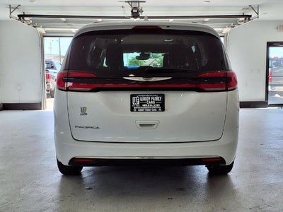 2022 Chrysler Pacifica Touring L FWD