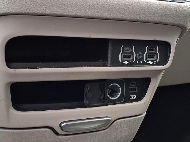 2022 Chrysler Pacifica Touring L FWD