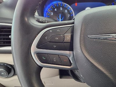 2022 Chrysler Pacifica Touring L FWD