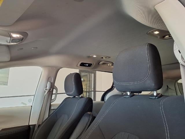 2023 Chrysler Voyager LX FWD