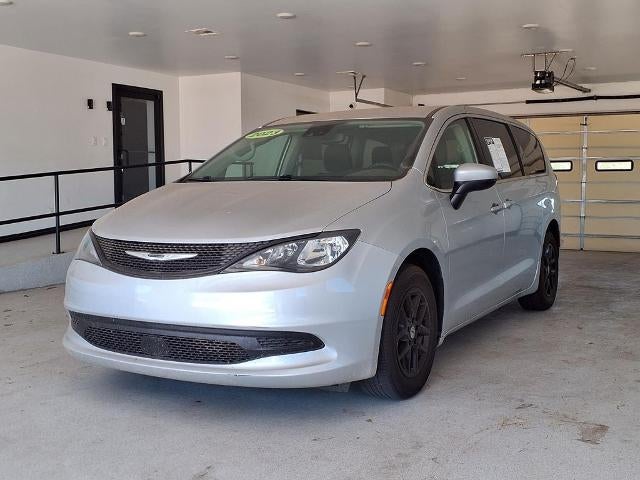 2023 Chrysler Voyager LX FWD