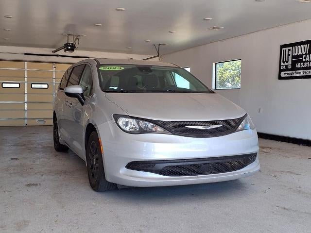 2023 Chrysler Voyager LX FWD