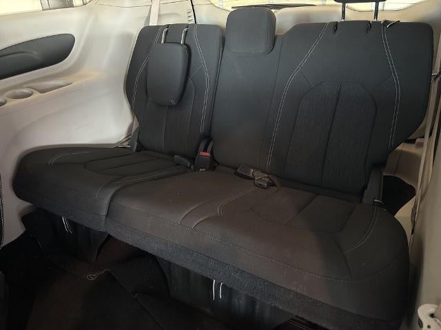 2023 Chrysler Voyager LX FWD