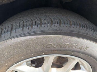 2023 Chrysler Voyager LX FWD