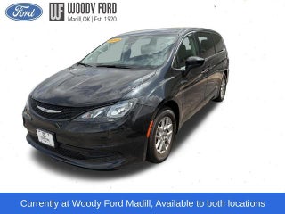 2023 Chrysler Voyager LX FWD