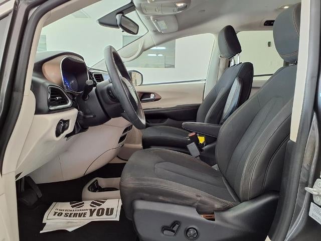 2017 Chrysler Pacifica Touring FWD