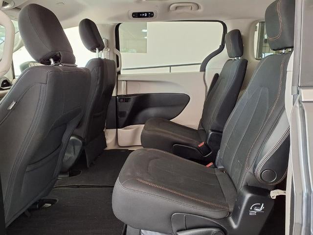 2017 Chrysler Pacifica Touring FWD
