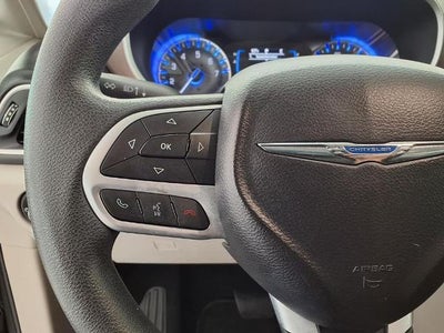 2017 Chrysler Pacifica Touring FWD