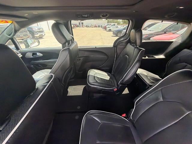 2025 Chrysler Pacifica Limited FWD
