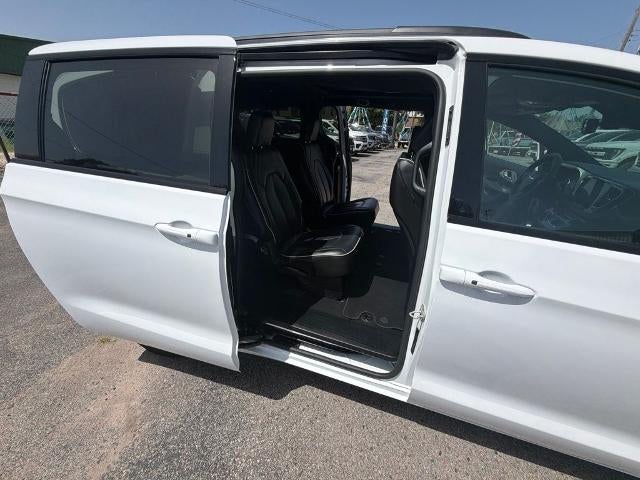 2025 Chrysler Pacifica Limited FWD