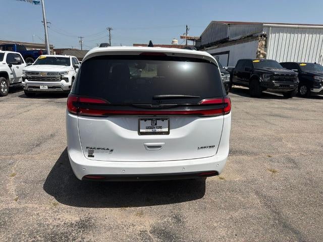 2025 Chrysler Pacifica Limited FWD