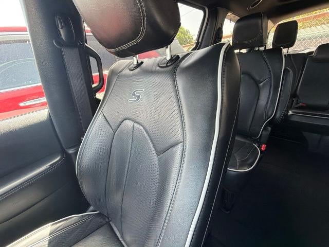 2025 Chrysler Pacifica Limited FWD