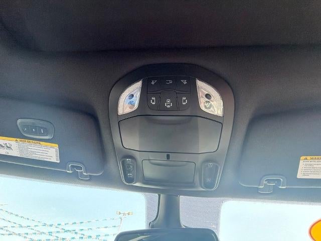2025 Chrysler Pacifica Limited FWD
