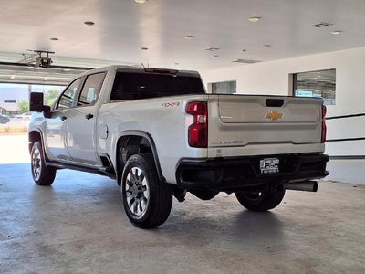 2022 Chevrolet Silverado 2500 HD Crew Cab Standard Box 4-Wheel Drive Custom