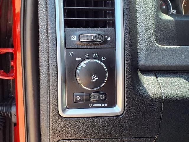 2016 RAM 1500 2WD Crew Cab 5.7 Ft Box Lone Star