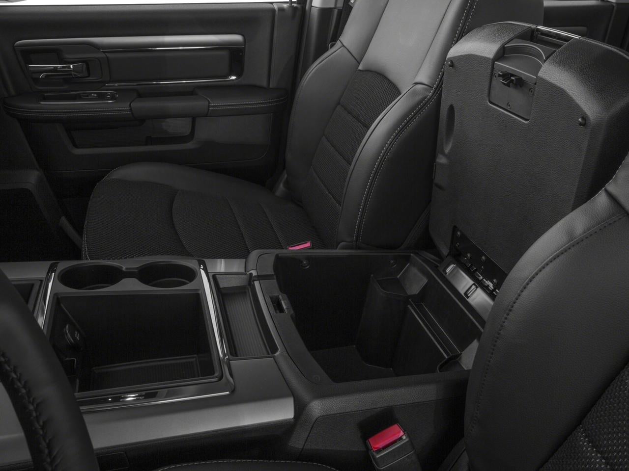 2016 RAM 1500 2WD Crew Cab 5.7 Ft Box Lone Star