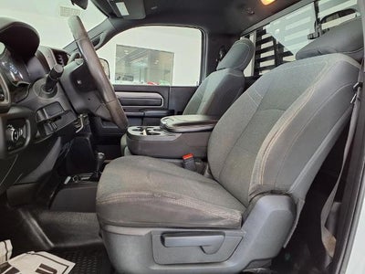 2022 RAM 4500 Chassis Cab Tradesman 4x4 Reg Cab 84" CA 168.5" WB