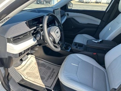 2025 Ford Mustang Mach-E Premium RWD