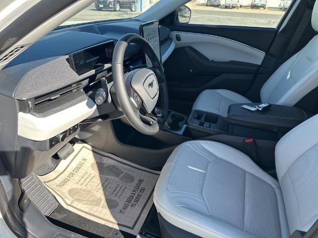 2025 Ford Mustang Mach-E Premium RWD
