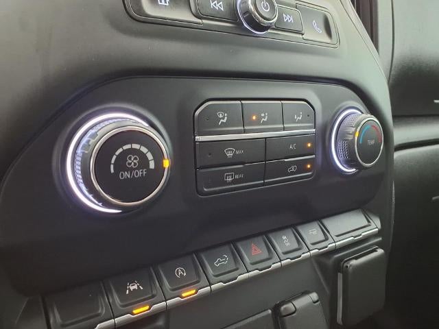 2022 Chevrolet Silverado 1500 Crew Cab Short Box 2-Wheel Drive Custom