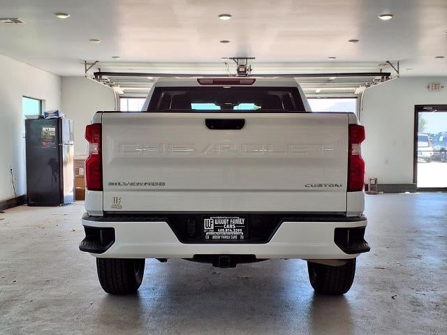 2022 Chevrolet Silverado 1500 Crew Cab Short Box 2-Wheel Drive Custom
