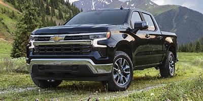 2022 Chevrolet Silverado 1500 Crew Cab Short Box 2-Wheel Drive Custom