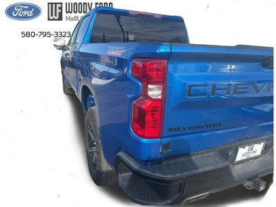 2022 Chevrolet Silverado 1500 Crew Cab Short Box 4-Wheel Drive Custom Trail Boss