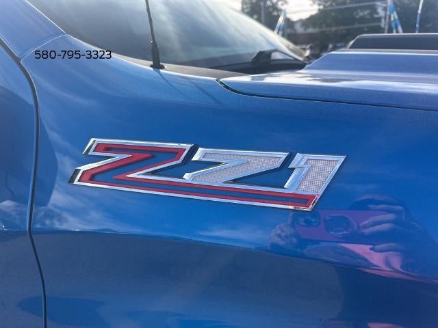 2022 Chevrolet Silverado 1500 Crew Cab Short Box 4-Wheel Drive Custom Trail Boss