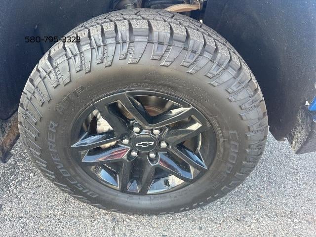 2022 Chevrolet Silverado 1500 Crew Cab Short Box 4-Wheel Drive Custom Trail Boss