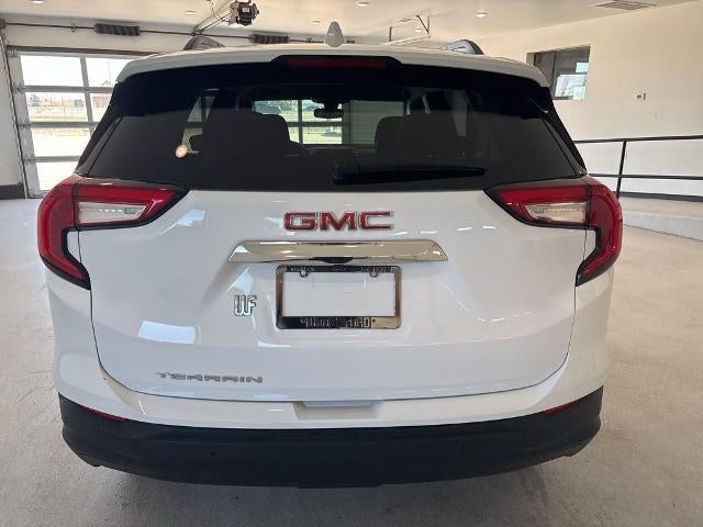 2024 GMC Terrain FWD 4dr SLE