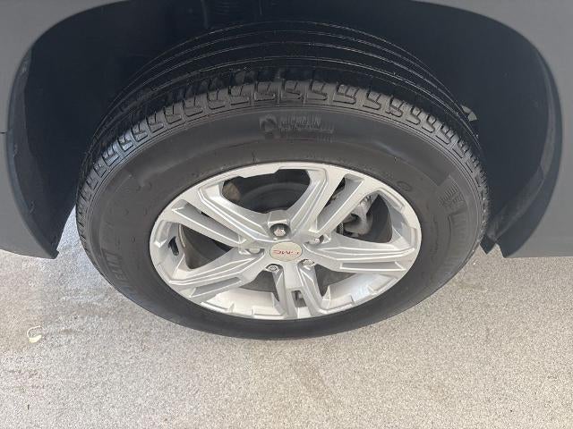 2024 GMC Terrain FWD 4dr SLE