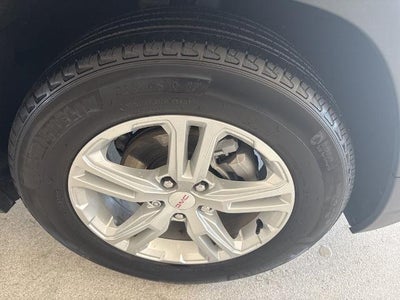 2024 GMC Terrain FWD 4dr SLE