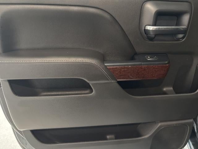 2017 GMC Sierra 1500 Crew Cab Short Box 4-Wheel Drive SLT