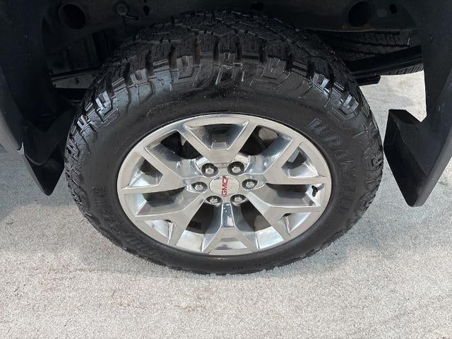 2017 GMC Sierra 1500 Crew Cab Short Box 4-Wheel Drive SLT