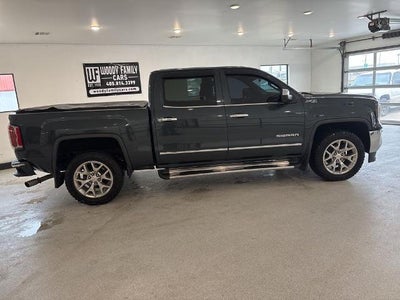 2017 GMC Sierra 1500 Crew Cab Short Box 4-Wheel Drive SLT