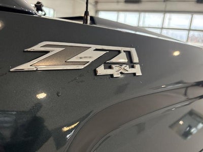 2017 GMC Sierra 1500 Crew Cab Short Box 4-Wheel Drive SLT